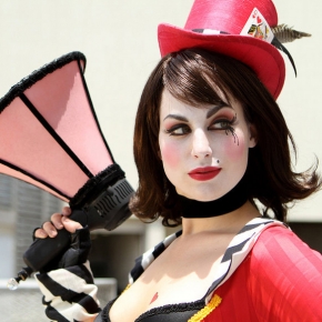 mad-moxxi-cosplay-by-meagan-marie-model